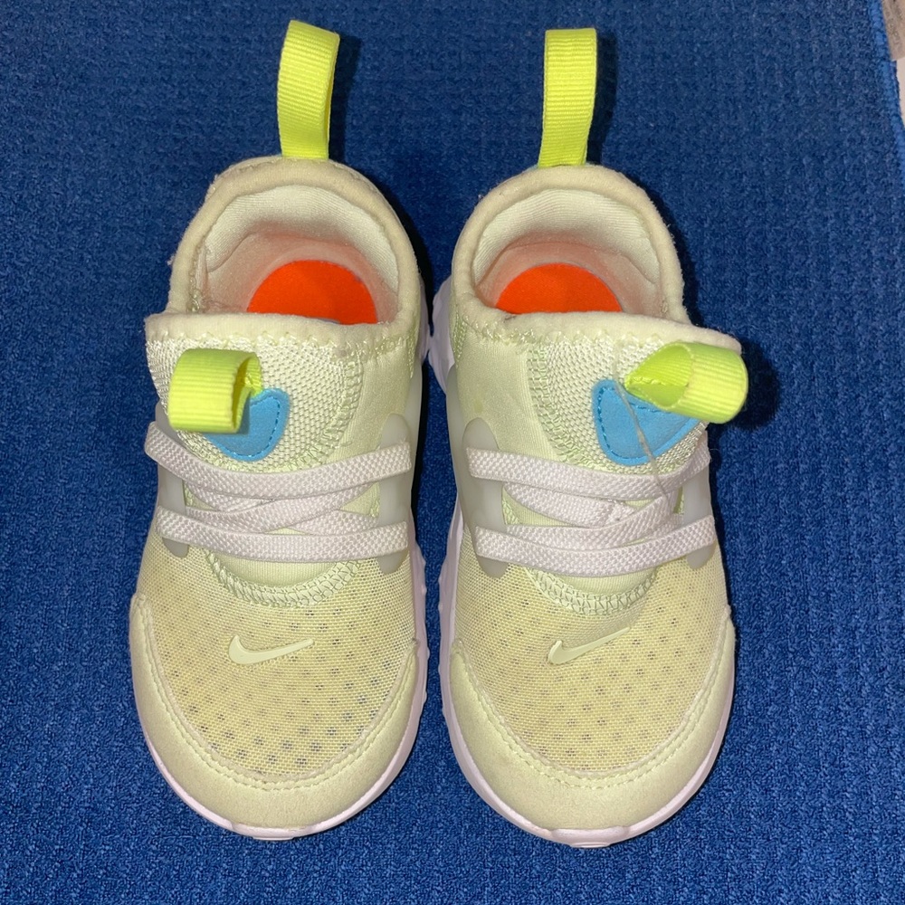 Nike React Prestos little kids Sz 7C